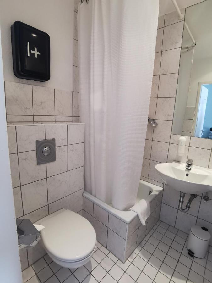 Max Hotel Duesseldorf Self-Check-In Exteriér fotografie
