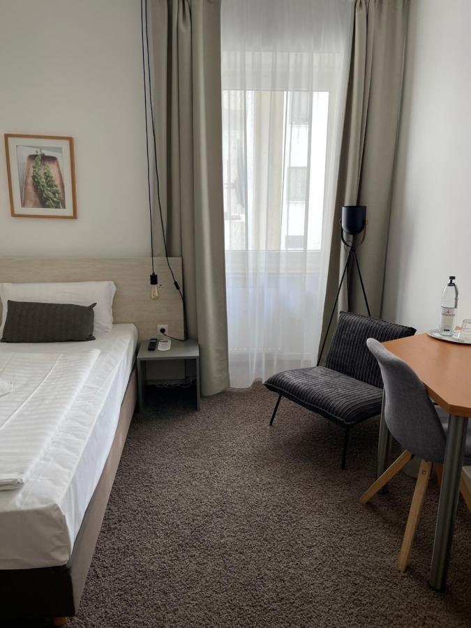Max Hotel Duesseldorf Self-Check-In Exteriér fotografie