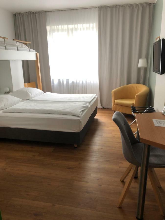 Max Hotel Duesseldorf Self-Check-In Exteriér fotografie