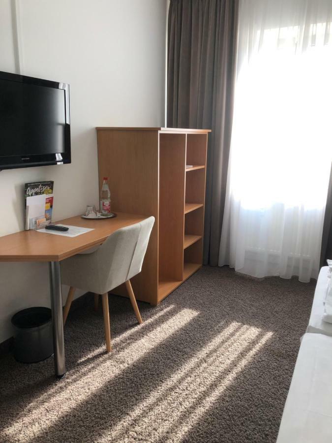 Max Hotel Duesseldorf Self-Check-In Exteriér fotografie